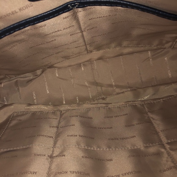 Michael Kors hobo bag - Picture 5 of 6